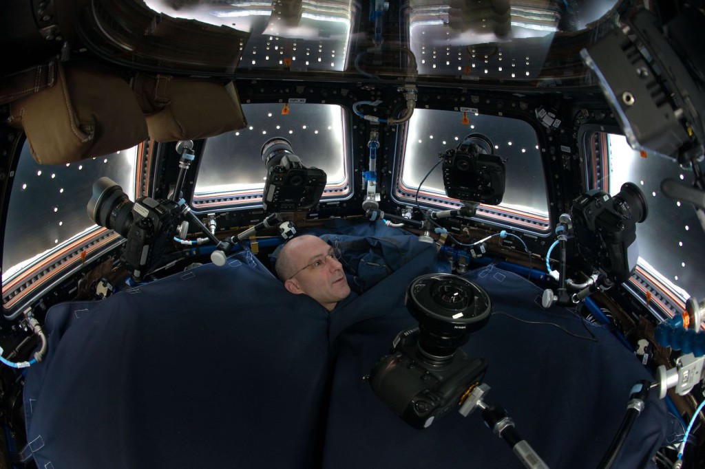 searchable-NASA-photos-website